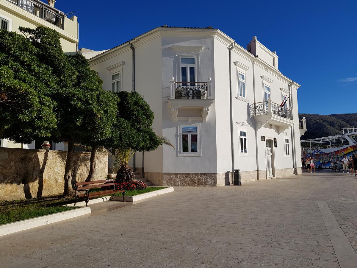 Hotel Oceanus Deny Pag Town Exterior foto